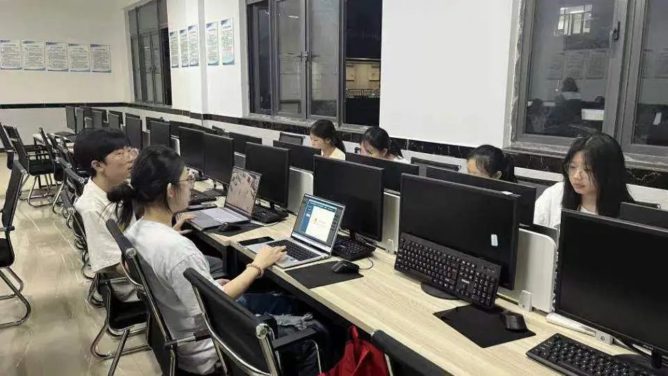 正在上傳...