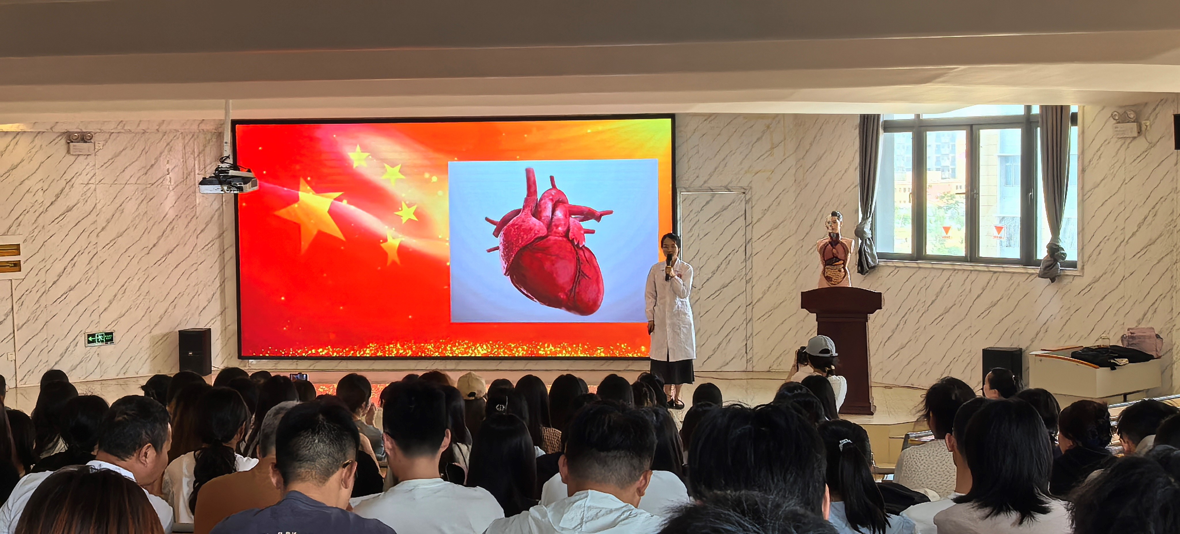 正在上傳...