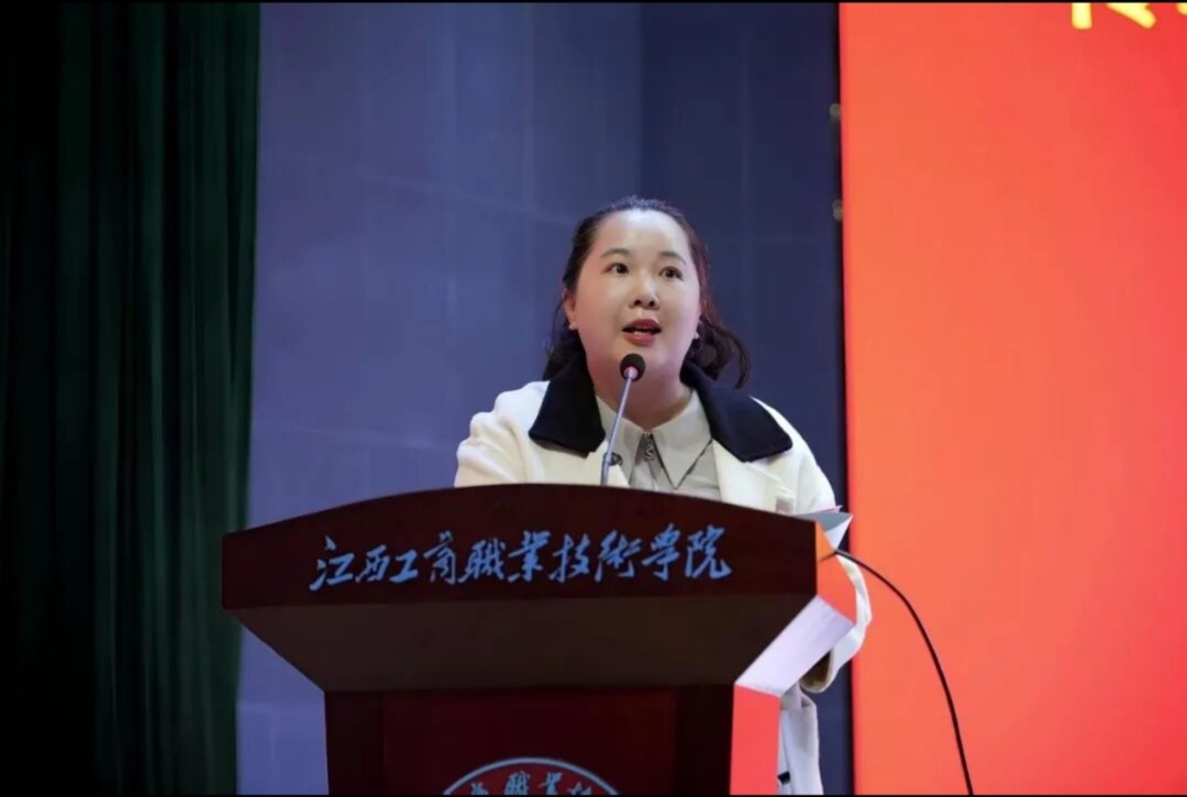 正在上傳...