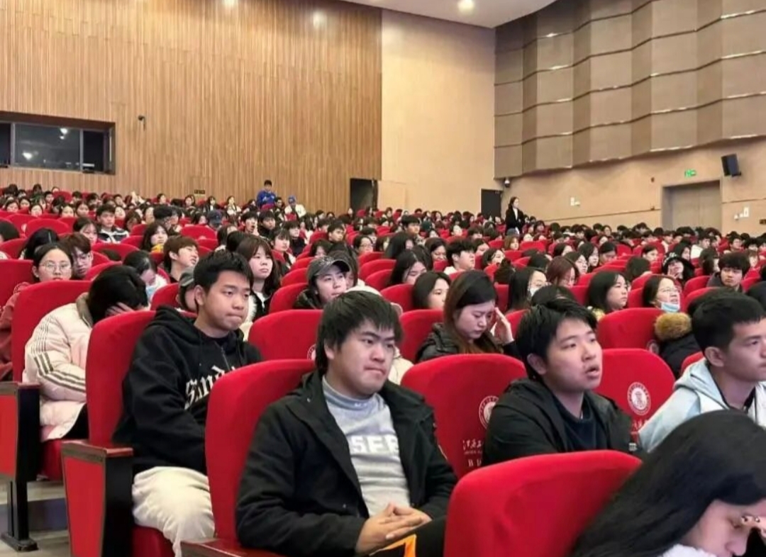 正在上傳...