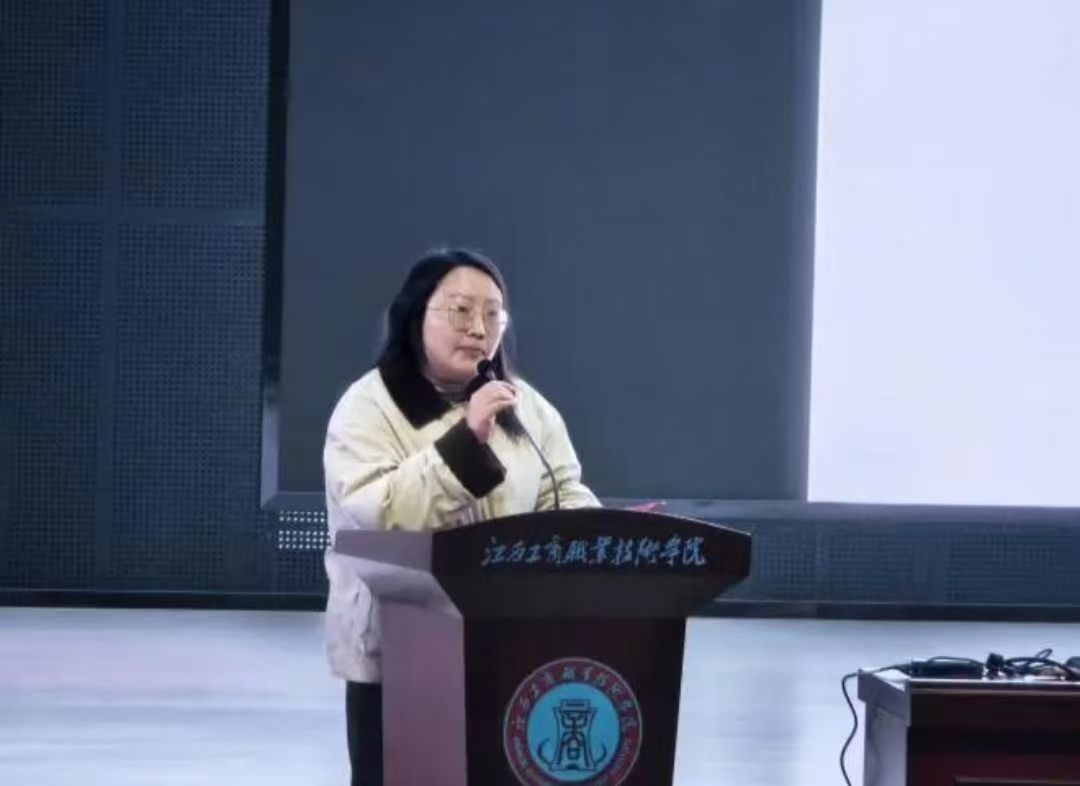 正在上傳...